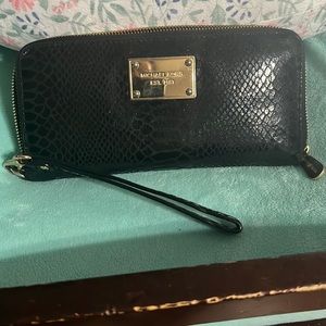 Ladies Michael for wrist wallet